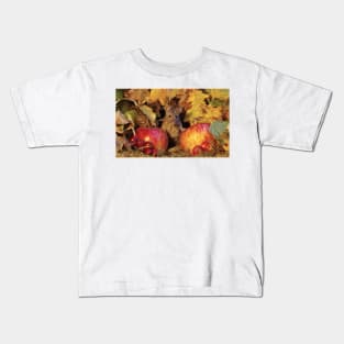 wild Autumn house mouse and  apple Kids T-Shirt